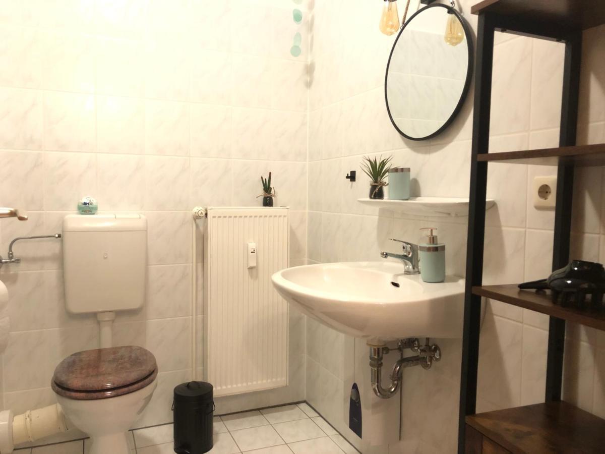 Cottbus-Apartments - Green Apartment I Privat I Wifi I Kueche I Balkon Eksteriør billede