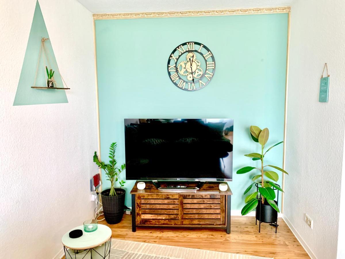 Cottbus-Apartments - Green Apartment I Privat I Wifi I Kueche I Balkon Eksteriør billede